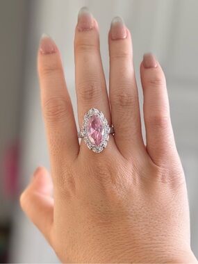 Marquise Pink Halo Ring with Silver-Tone Band， AU750 stamped